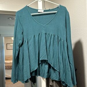 Pretty long sleeve blouse